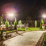 Dworek Kurowski Agroturismo *