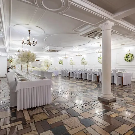 Dworek Kurowski Feriegård *