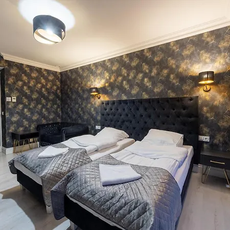 Dworek Kurowski Κατάλυμα σε φάρμα *