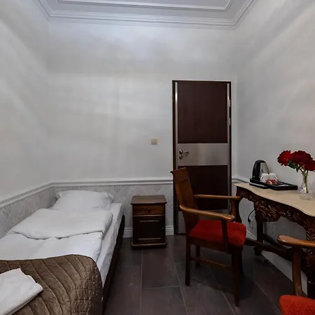 Dworek Kurowski Κατάλυμα σε φάρμα Στσέτσιν